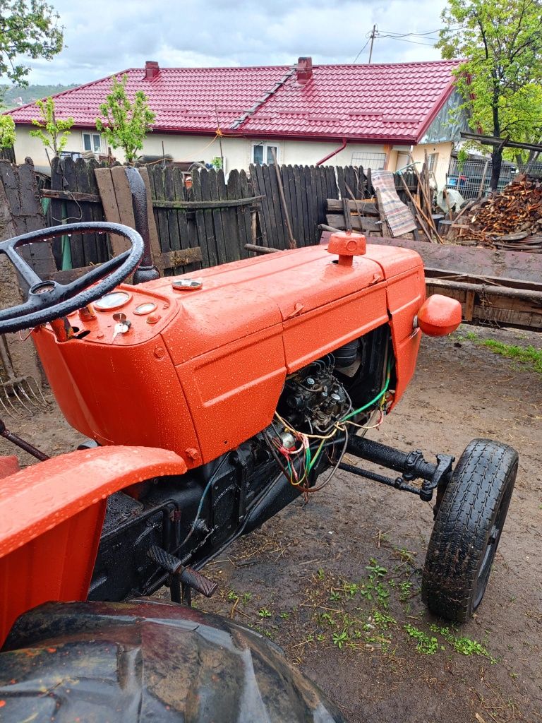 Tractor fiat 415 disponibil 45cp, in stare bună de funcționare