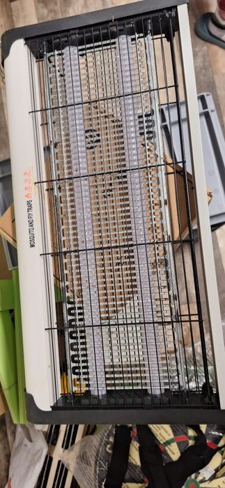 Лампа против насекоми