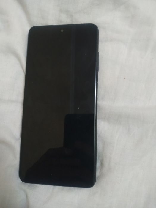 Poco x3 pro SOTILADI srochno 256/8