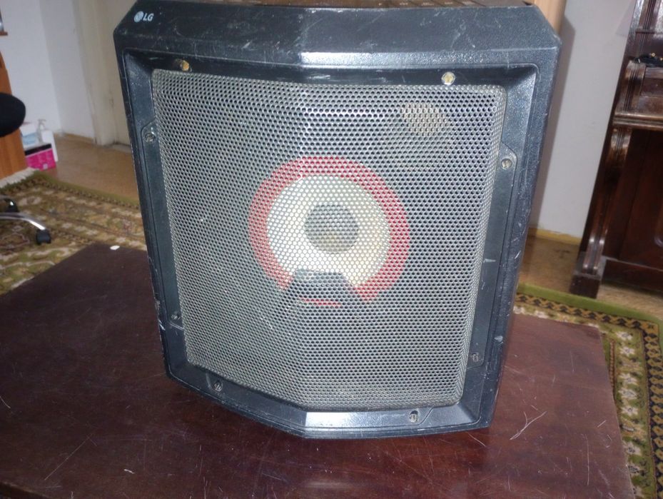 LG Xboom RL2, Party Sound Speaker, Bluetooth, lumini,USB, baterie, AUX