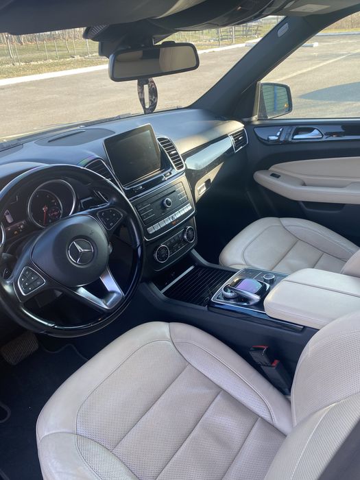 Persoana fizica Mercedes GLE 350d - 9 G-tronic l soft close l