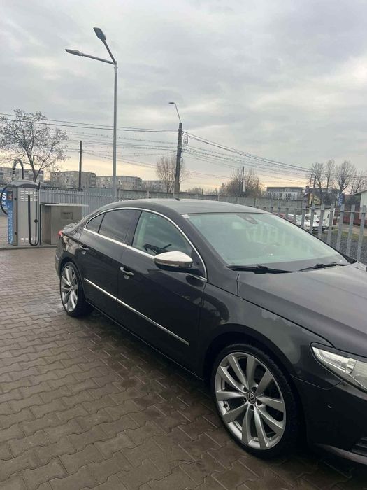 Vând Volkswagen - model Passat CC 

Vând passat cc, an de fabricație 2