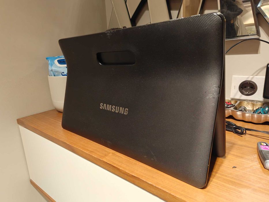 Samsung Galaxy View 18.4" Tablet !