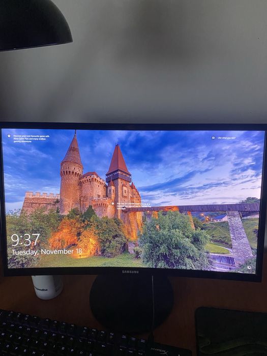 Monitor Samsung curbat