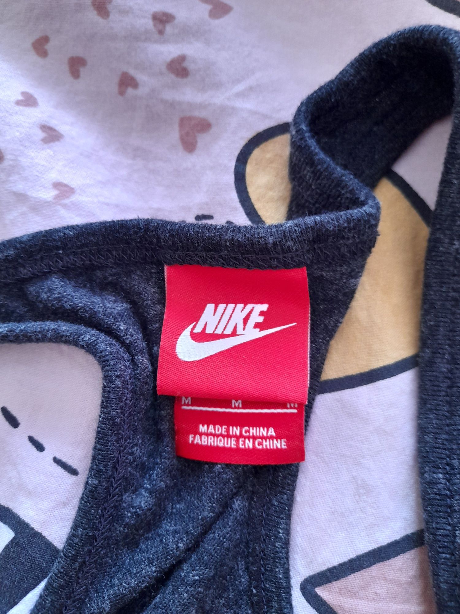 Nike дамско яке и потник M- L размер.