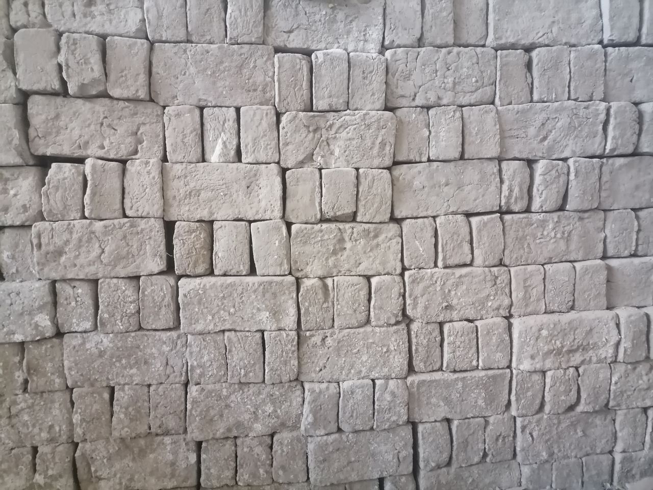 Хам кирпич сатылады