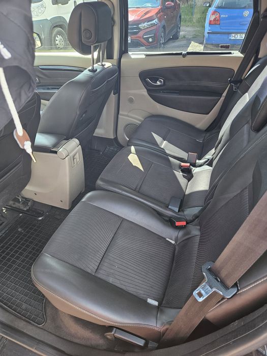 Renault grand scenic 7 locuri