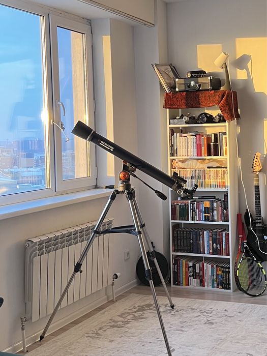 Продам Телескоп Celestron AstroMaster 70x900 мм