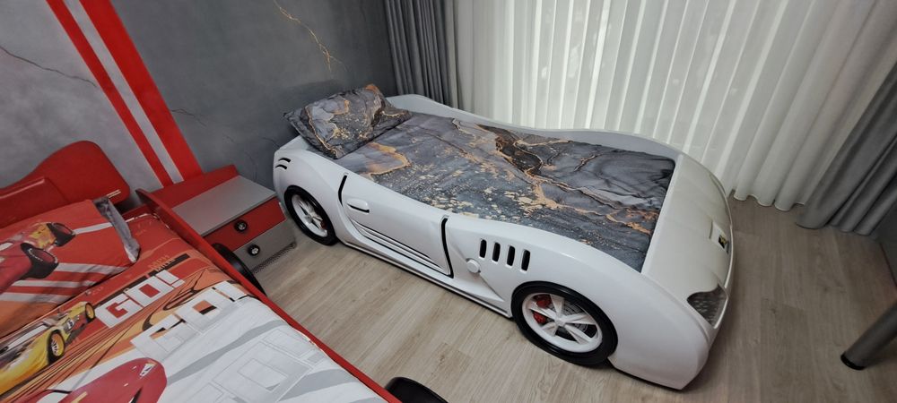 Vand pătuț copii masina curse