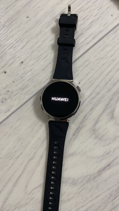 Продам смарт часы HUAWEI WATCH GT 5