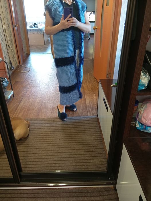 Продам длинный жилет