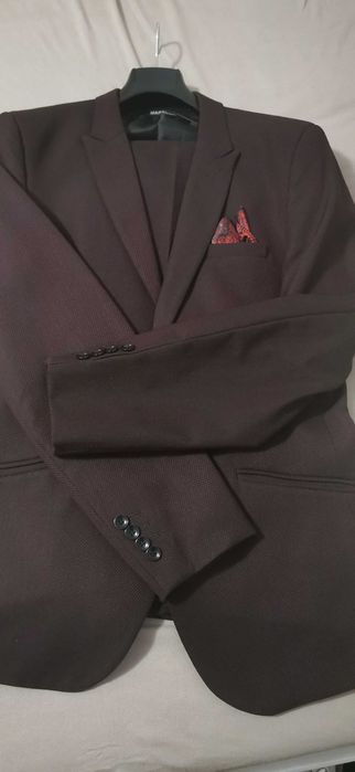 Costum elegant de bărbat!