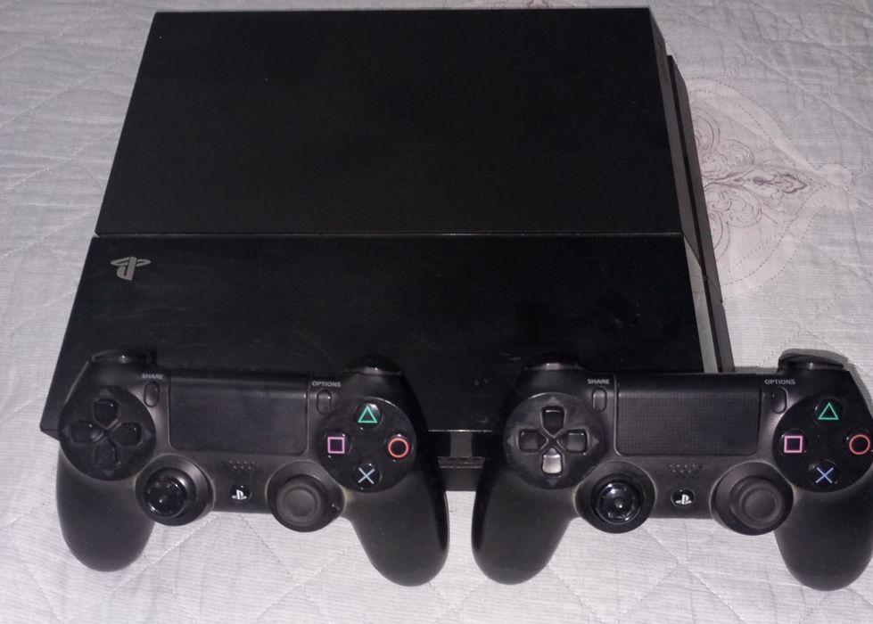Playstation 4  в хорошем качестве
