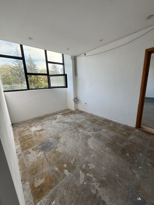 Inchiriez spatiu birouri/ cabinete office/ medical 130 mp