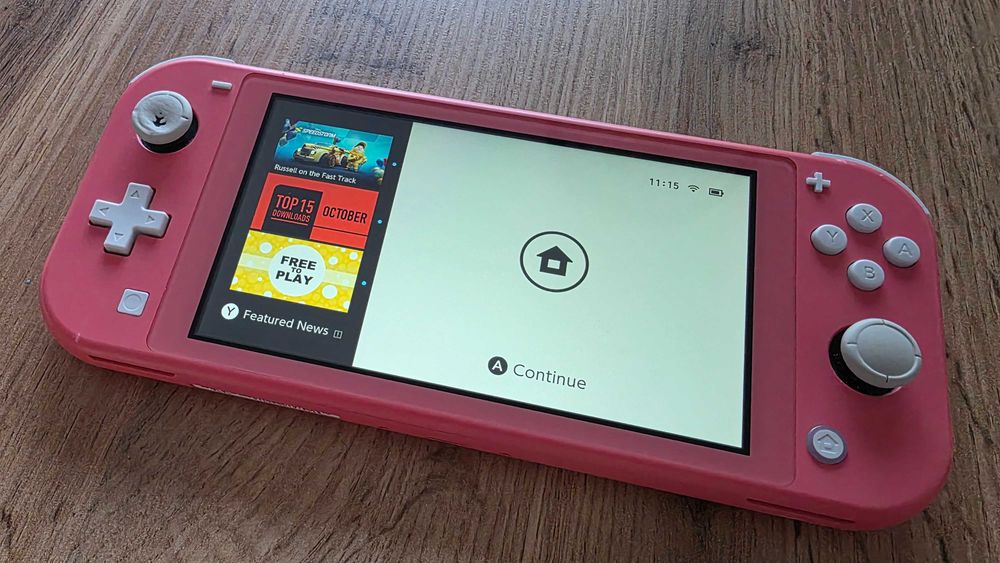 Vând consolă Switch Lite Coral/Roz