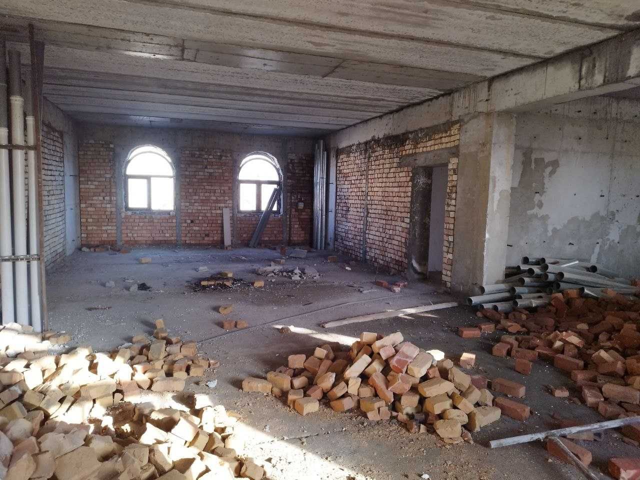 продается большой дублекс коробка , 10 комнат 280м2, Ц2 poyraxtgavxari