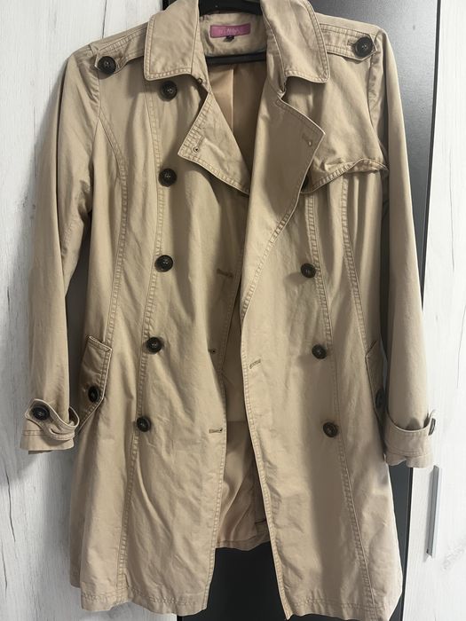 Елегантни рокли и есенен шлифер