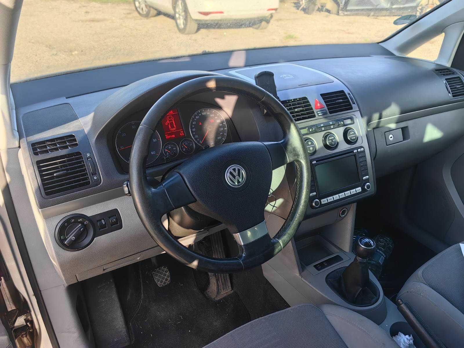 На Части Vw Touran 2.0 TDI 140 hp BMM