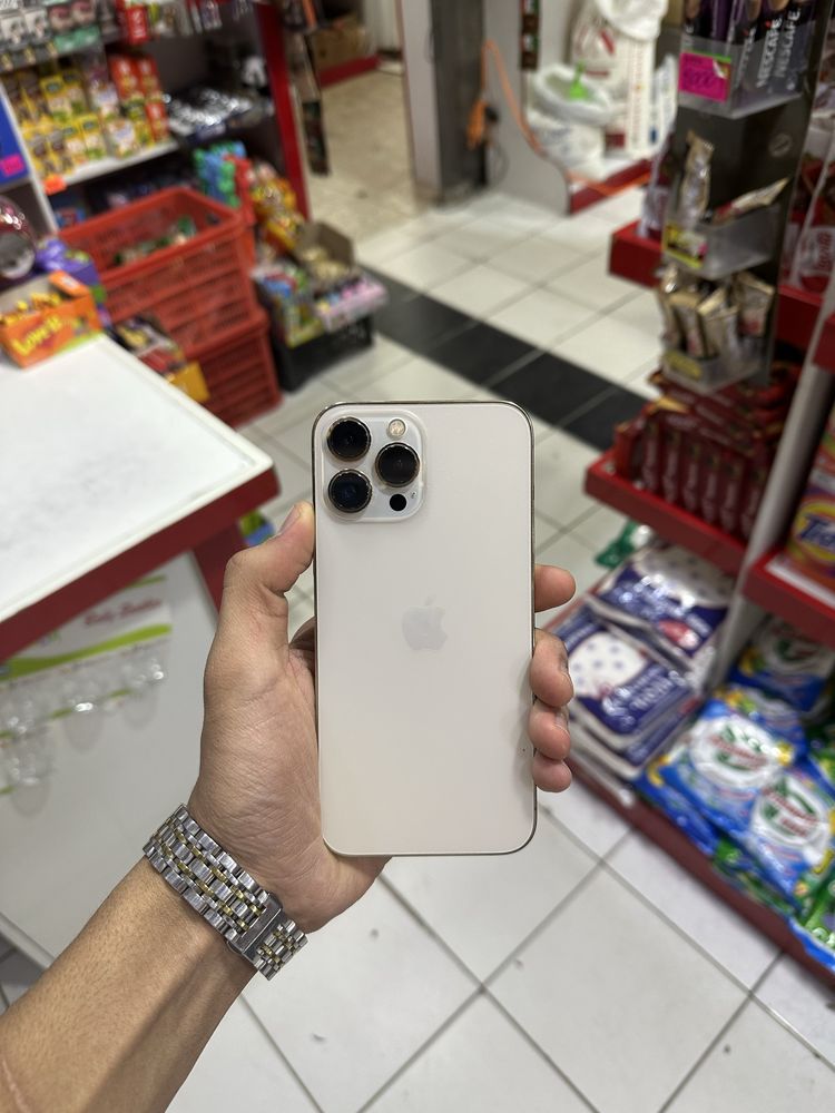 Iphone 13 pro max gold