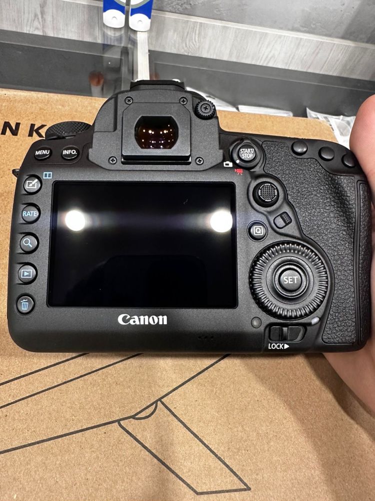 Canon EOS 5D Mark IV