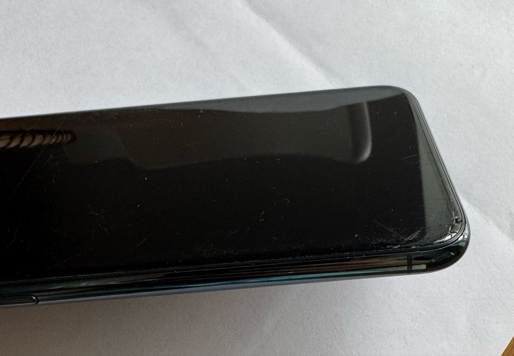 Продам IPhone 11 pro