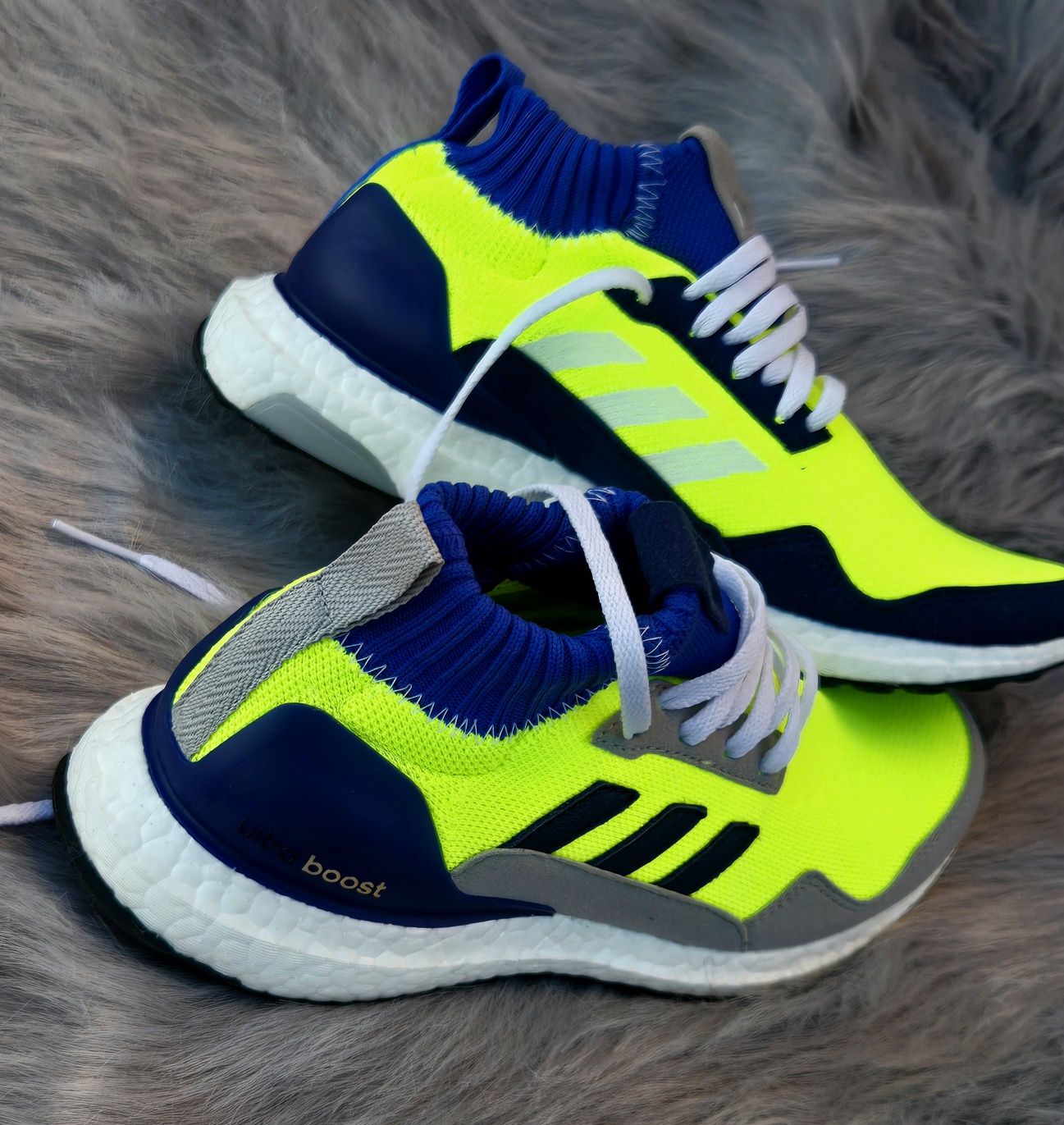 Adidas Ultra Boost Mid оригинални дамски сникърси 37 1/3 нови