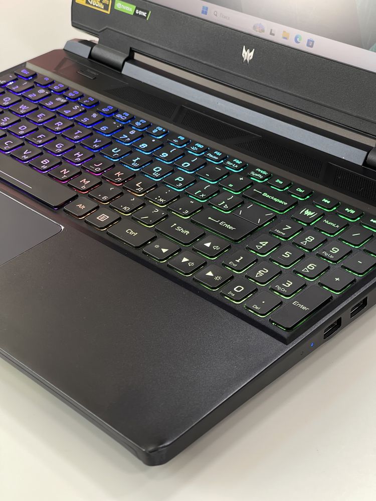 Продается Acer Predator Helios 300