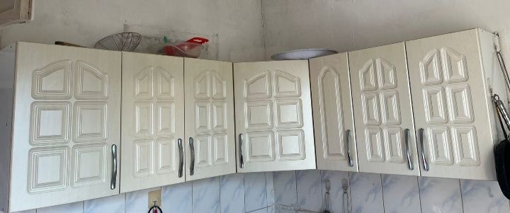 Продается кух.стенка деревянный