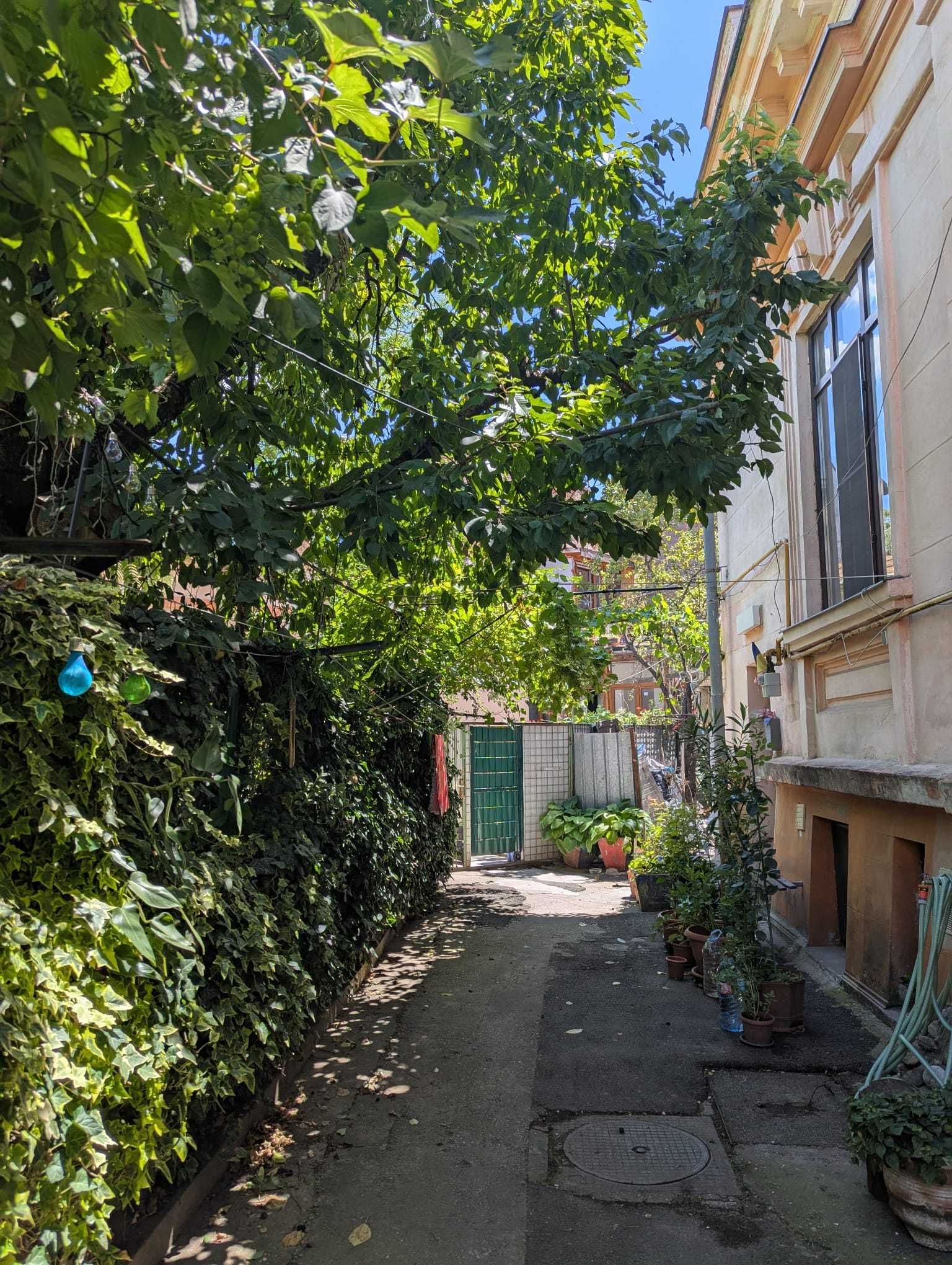Ultracentral! inchiriere 3 camere la casa 580 euro, centrala proprie