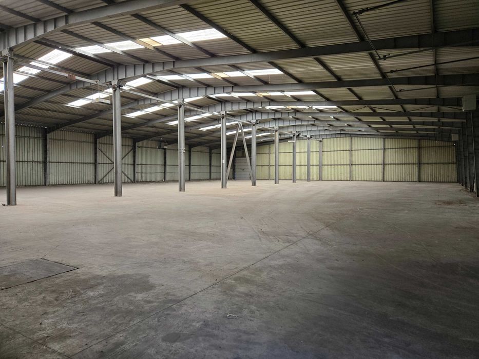 2.2-3.5 EUR MP HALA INDUSTRIALA 320 MP 360 MP  1000 MP 2500 MP