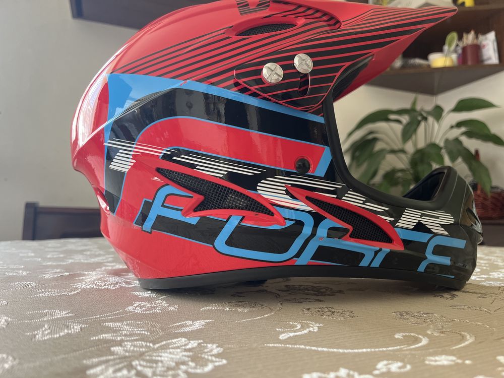 каска force tiger dh red black full face