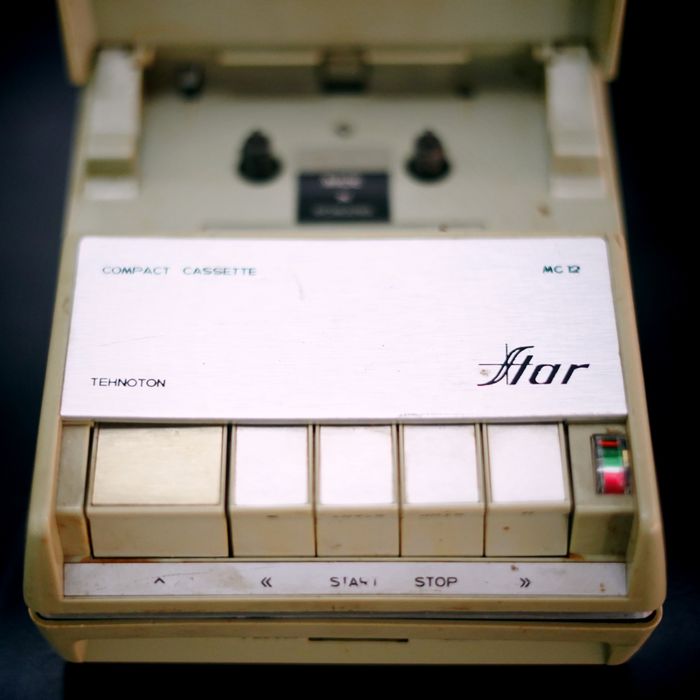 Casetofon portabil românesc Star, făcut la Tehnoton