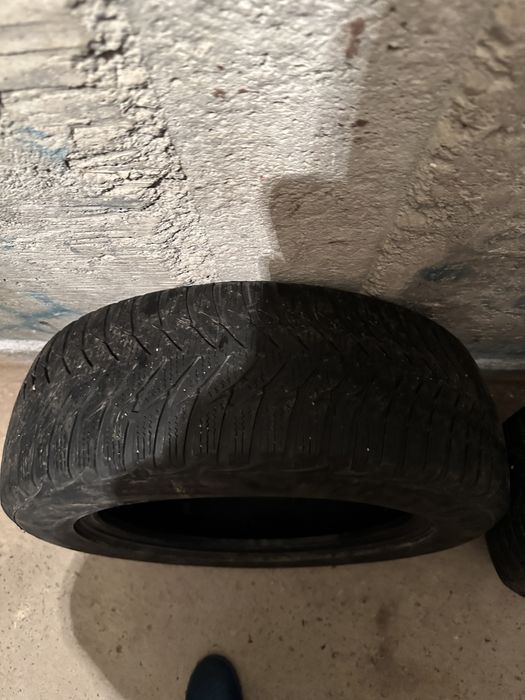 Doua Cauciucuri de iarna