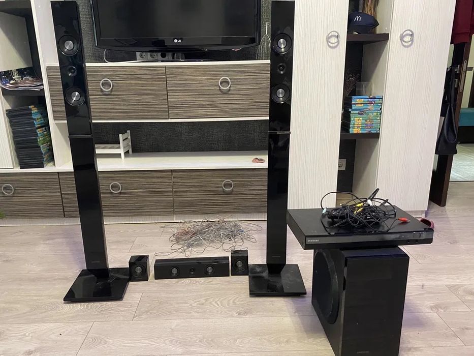 Домашний кинотеатр