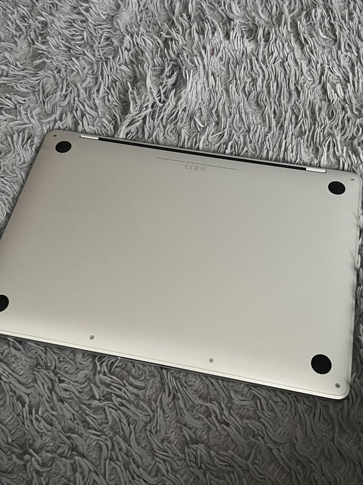 MacBook 13 PRO 2019