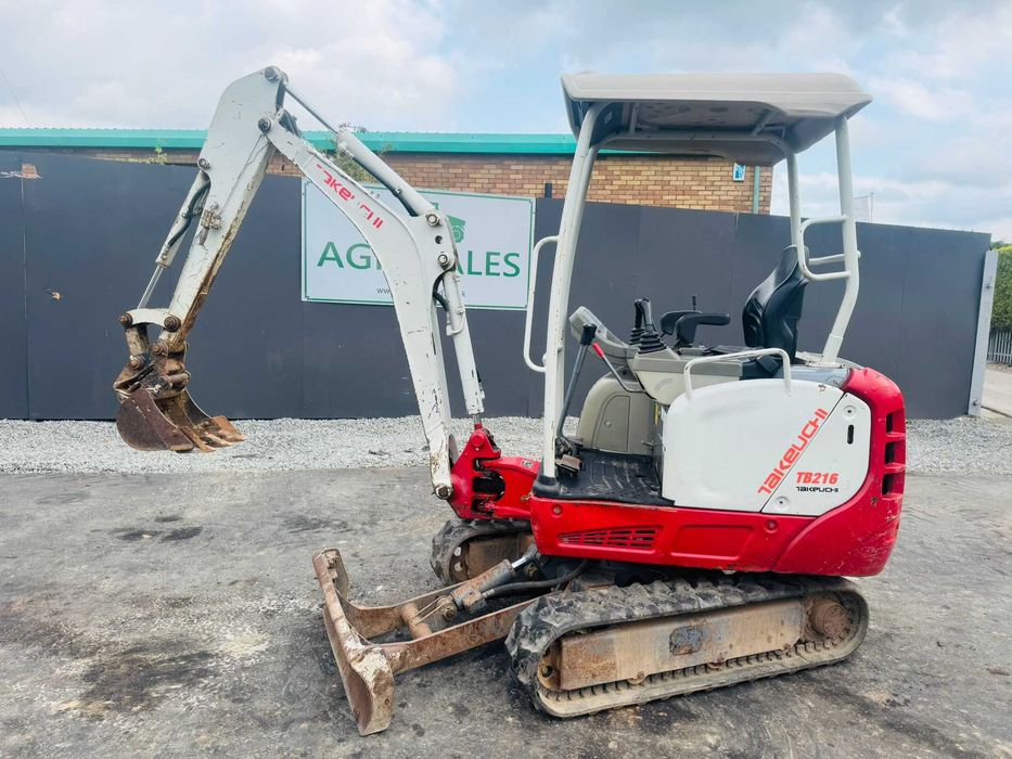 Miniexcavator Takeuchi TB216