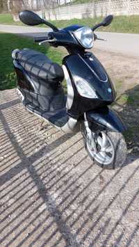 Vând piaggio fly 49cc