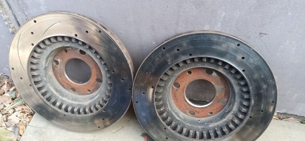 Диски тормозные б/у на  r14