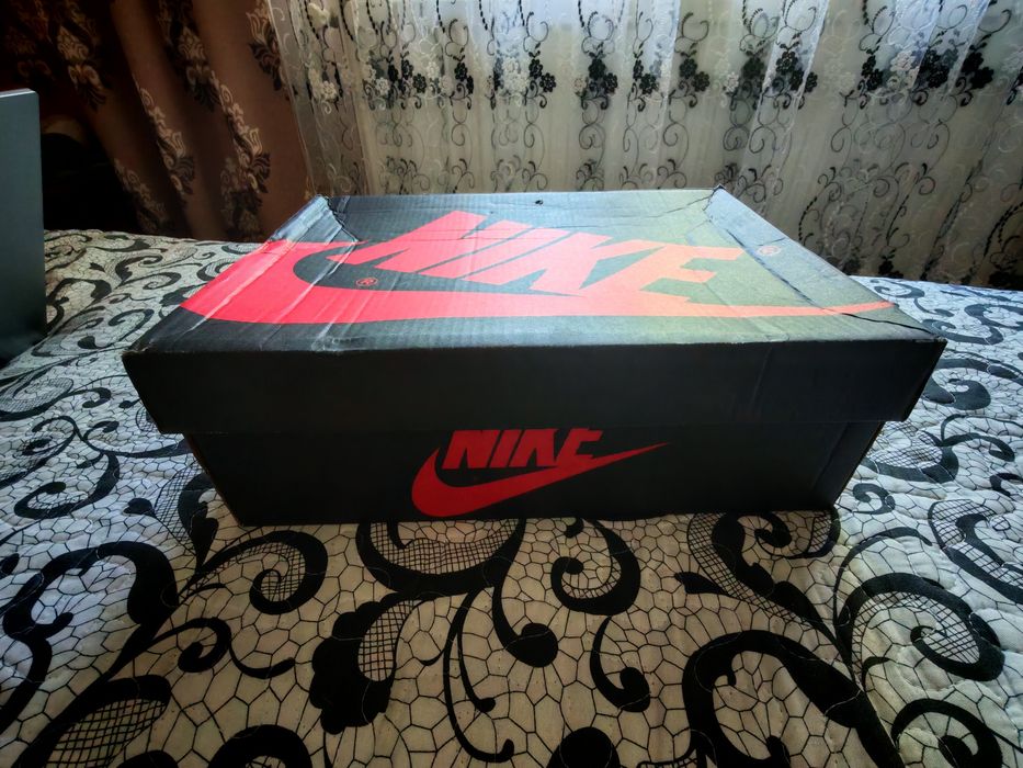 Jordan 1 patent bred family high r.