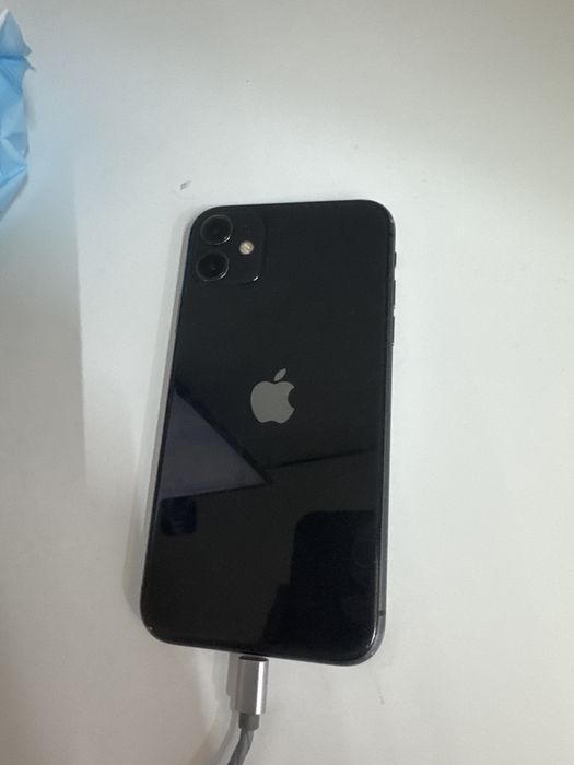 Айфон 11 128gb..