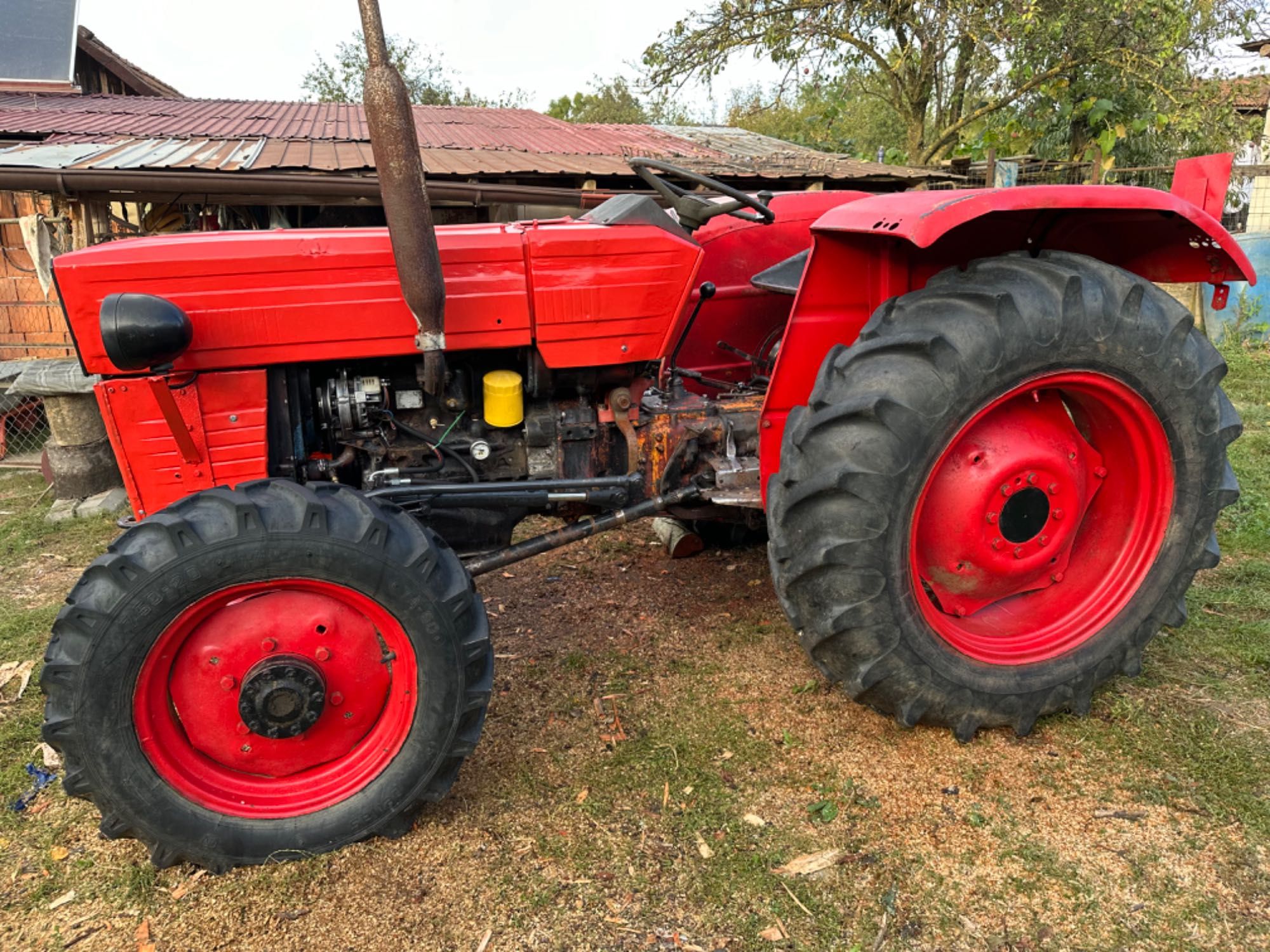 Vând Tractor U445 DT