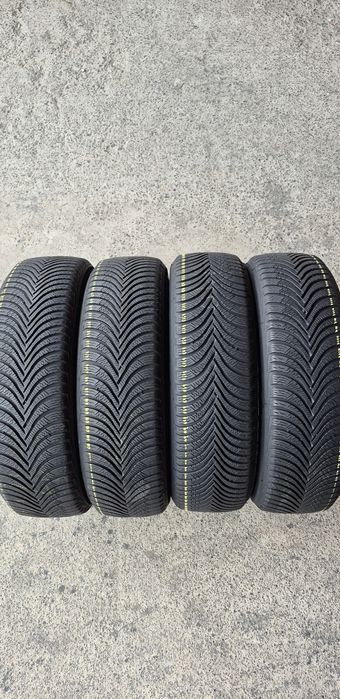 4 anvelope iarna Michelin 195/55/20.Pretul este pe bucata.