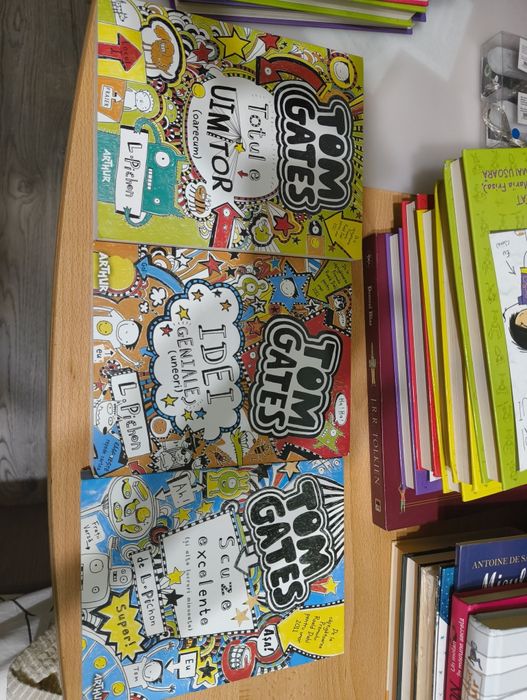 Tom Gates Volumul 1, 2 și 3 idei geniale, totul e uimitor