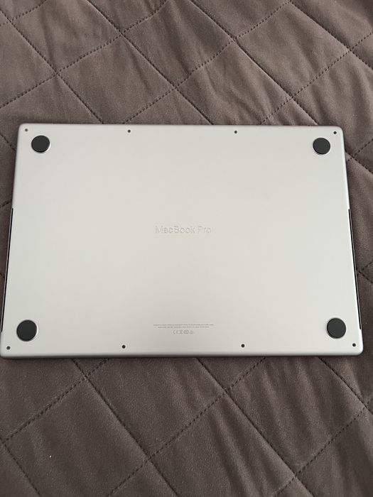 Macbook Pro M1 16 inch 1TB SSD (magic mouse inclus)
