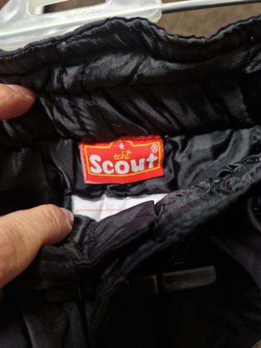 Geaca și pantalonii scky 134/140