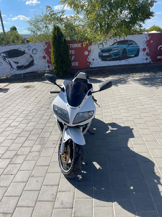 Vând suzuki 650 cc