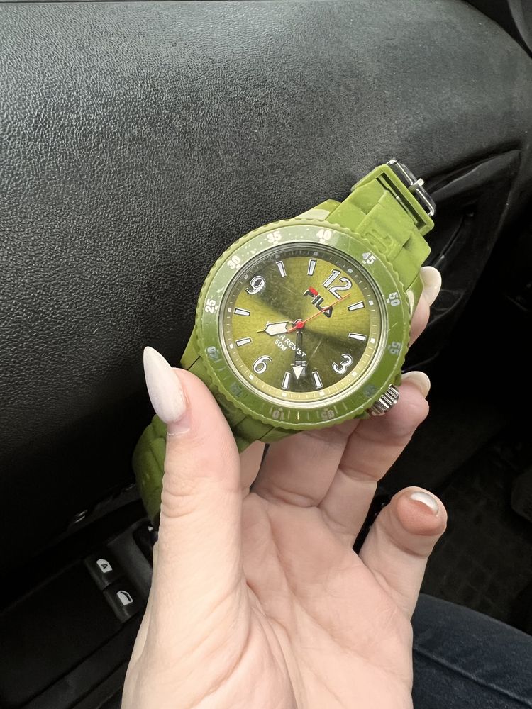 Часовник Fila маслено зелен