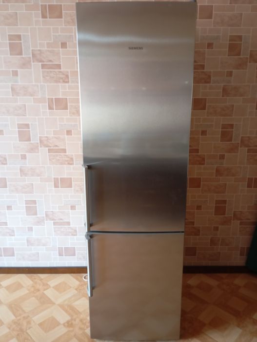 Холодильник SIMENS