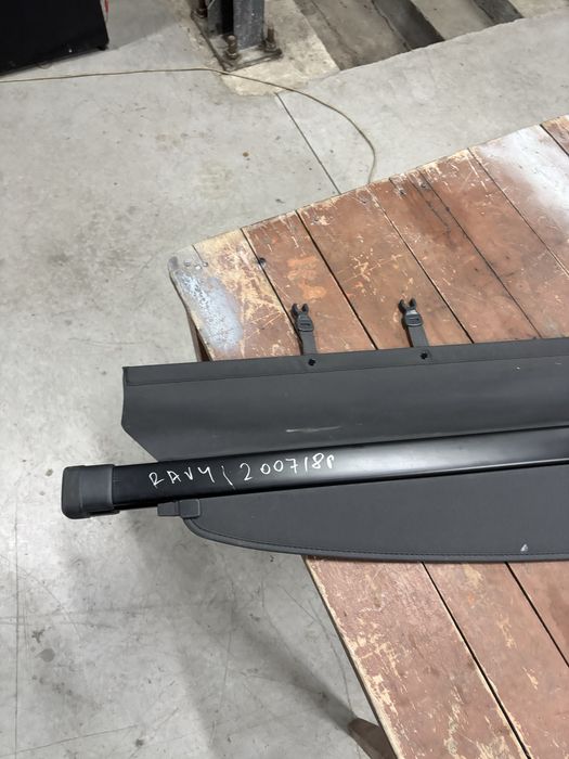 щора за toyota rav4