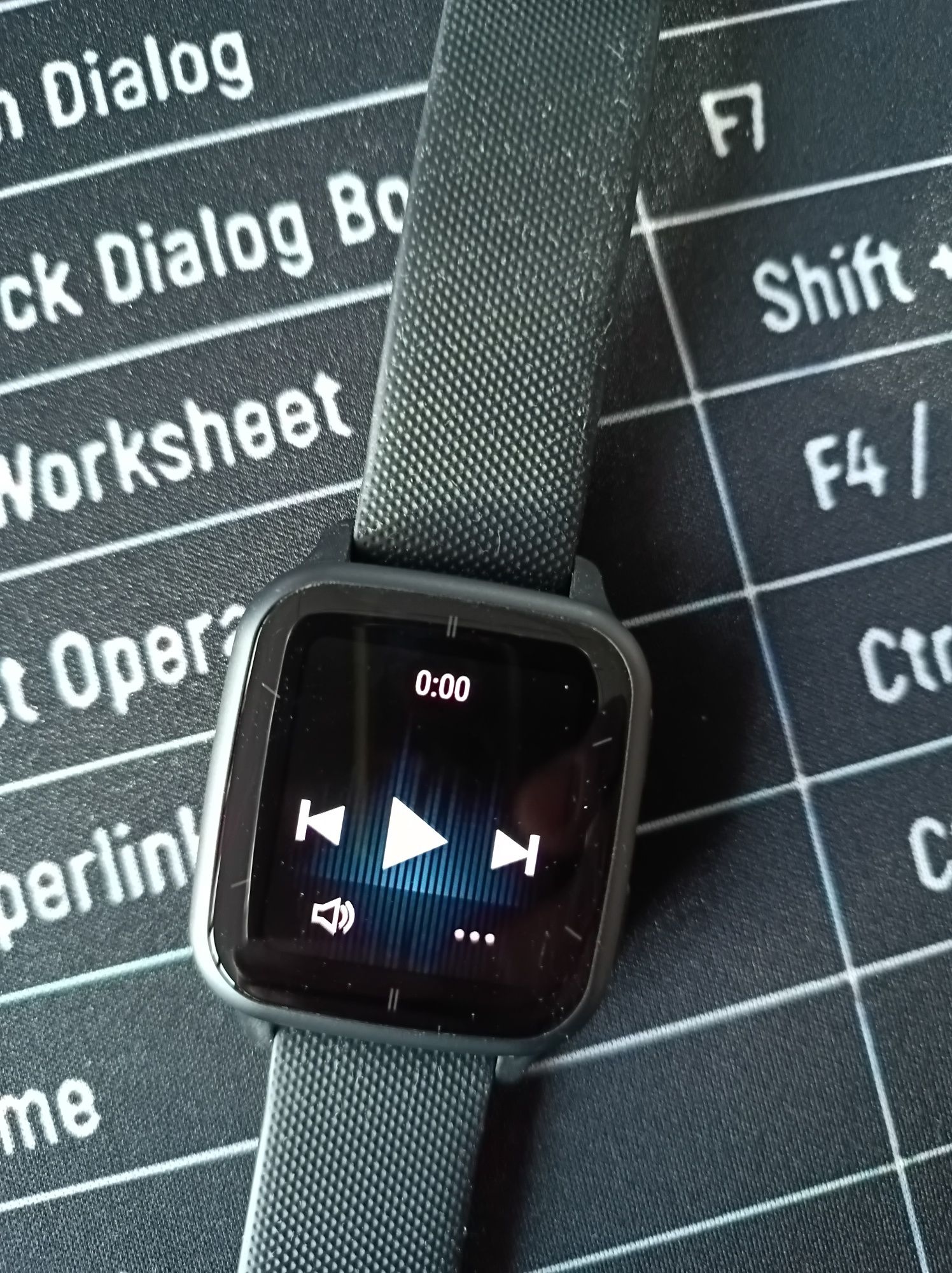 Garmin SQ2 Music edition, smartwatch, часовник